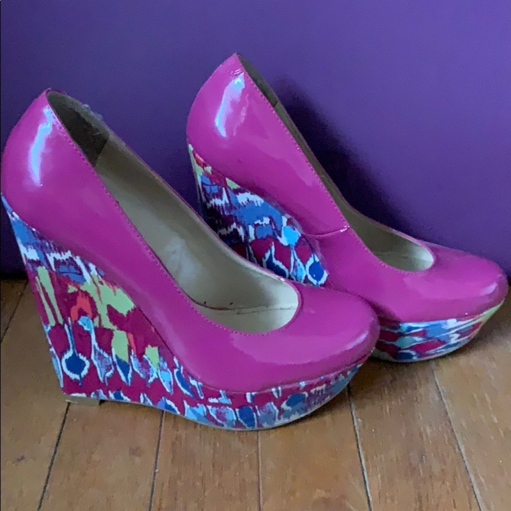 STEVE MADDEN WEDGE- WOMENS SIZE 7.5